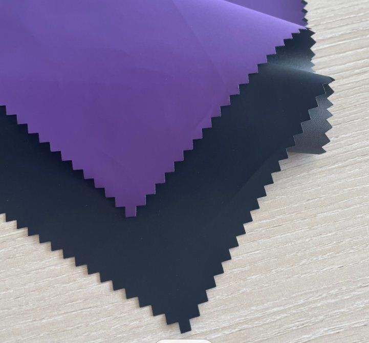 Изготовленная на заказ цветная ткань из 100% переработанного полиэстера 240t Pongee с трансферной пленкой PU (1)